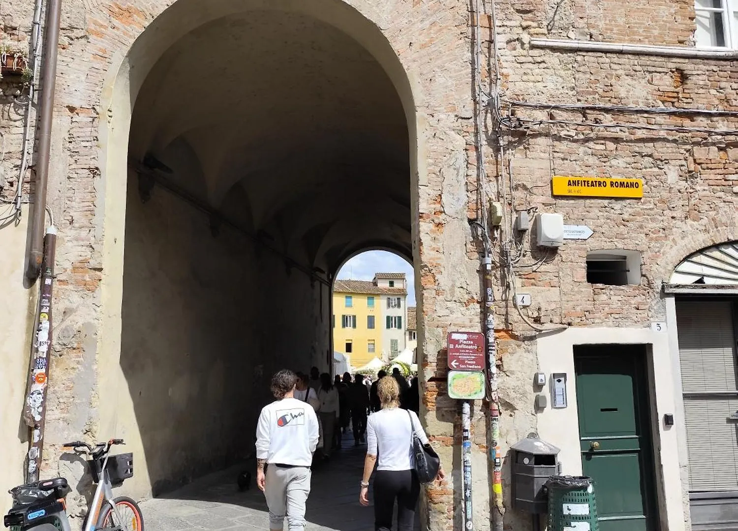 Casa Rosina + Box Per Auto 2 Bici 1,5Km Dalle Mura Lucca 0*,